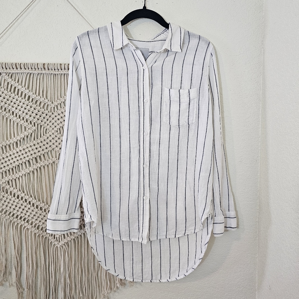 Rails Charli Linen Blend Button-down! Size XS.